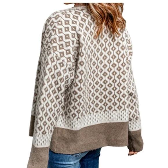 Cupcakes & Cashmere Sweater XS Eyelash Geo Boyfriend Cardigan Oversized - Picture 2 of 8